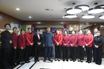 【長田動態(tài)】情暖新春守崗人 關(guān)懷奮進(jìn)啟新程——長田實業(yè)董事長張勇攜高管深入一線走訪慰問在崗員工